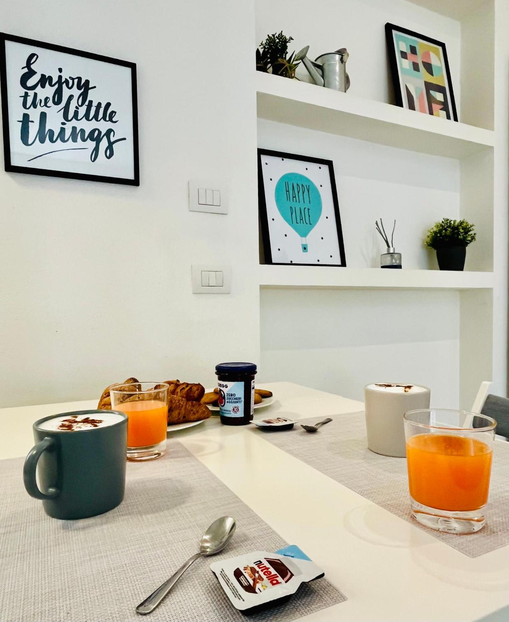 Beddy & Breakfast 2 - Il Cortino Lägenhet Cesano Maderno Exteriör bild
